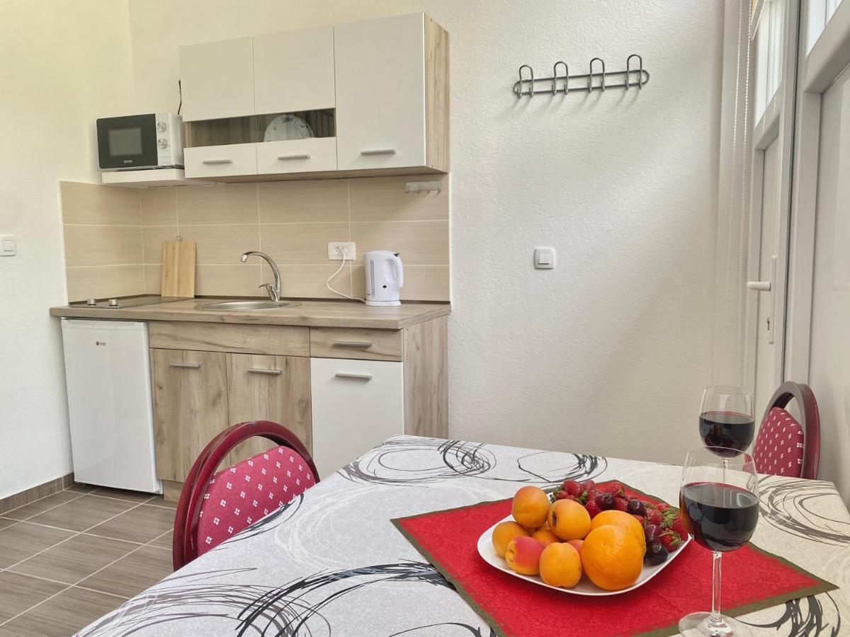Sutomarina Apartments Sutomore Ngoại thất bức ảnh
